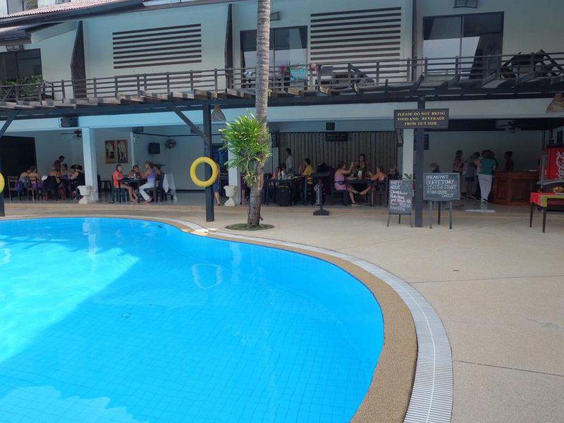 4C5C0BA64E7E0FF6C9D3998346301137