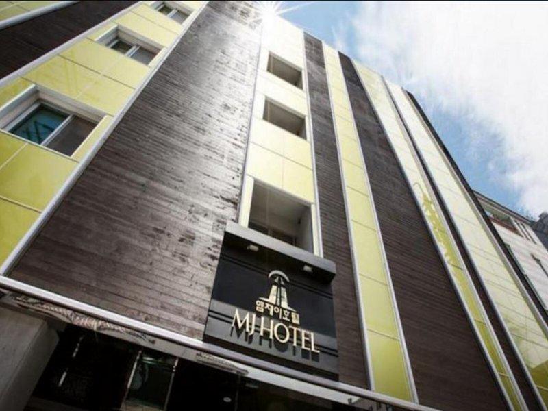 281E9FAE6534692B3C97E0719732B534