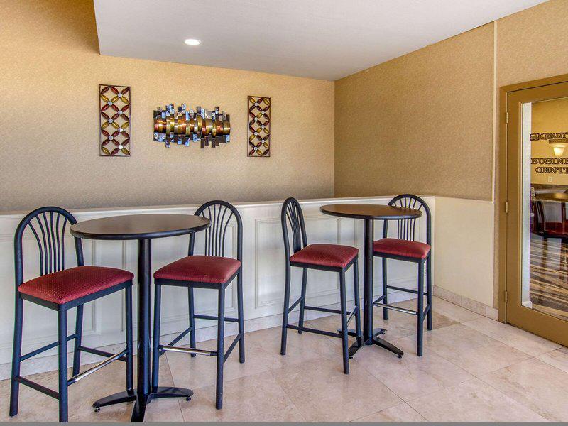 23929F9DD28D305FDFFC8BD889AAAC76