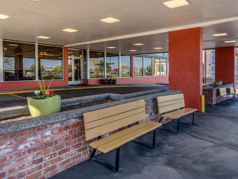 BEBC9BE44201D64DA1C140C0E25BCF68