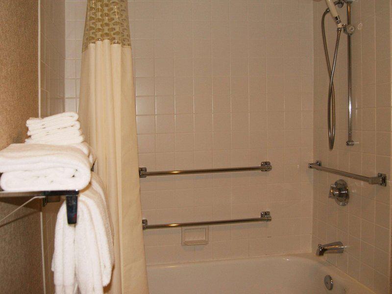 745F7493189D210A757B852138DD7C1E