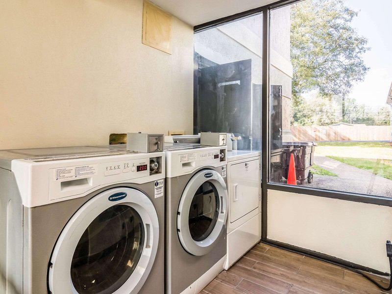 78BE727CFB1669455B29404A7A3F9C88