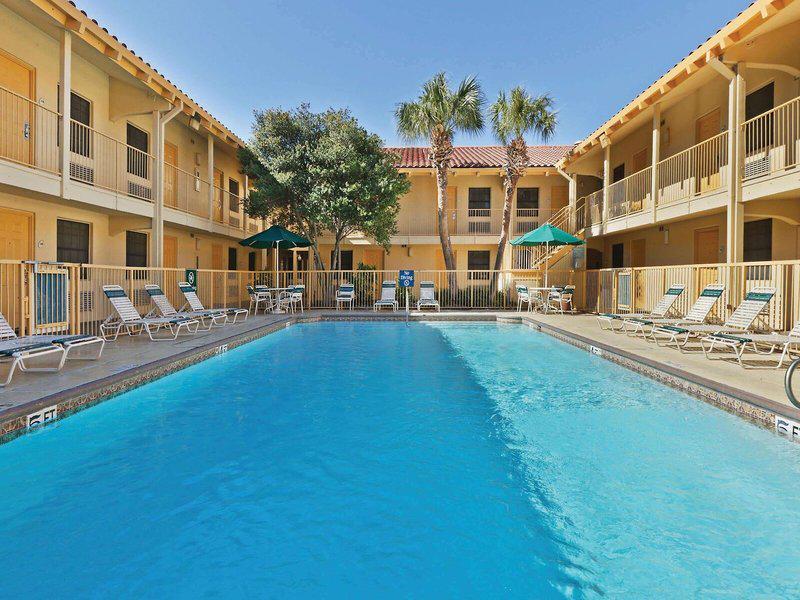 EB81DA544C9361FE7E13B99E43D88410