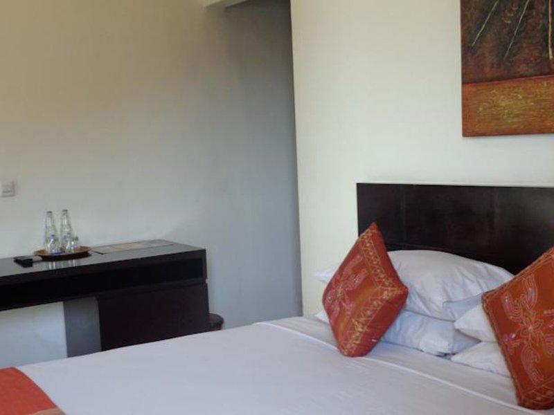 0F4555FF179BC6634737F5F35DA33B2E