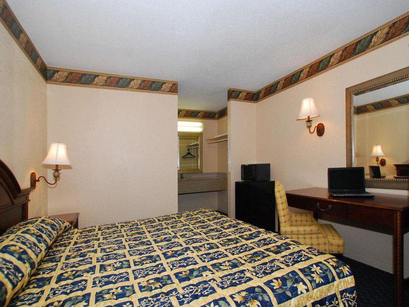 242801838F18D0302E82A4CDF0F258FC