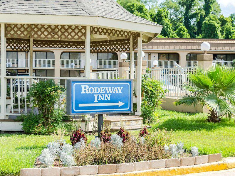 739D0FECB7A6440D6154F17CC04CB3B4