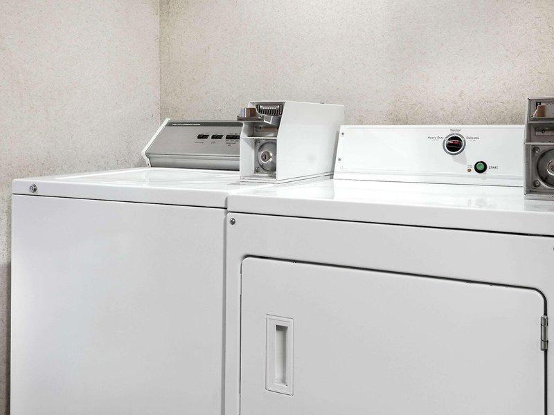 C336031A039A14AC14DC4E9D41B13C05