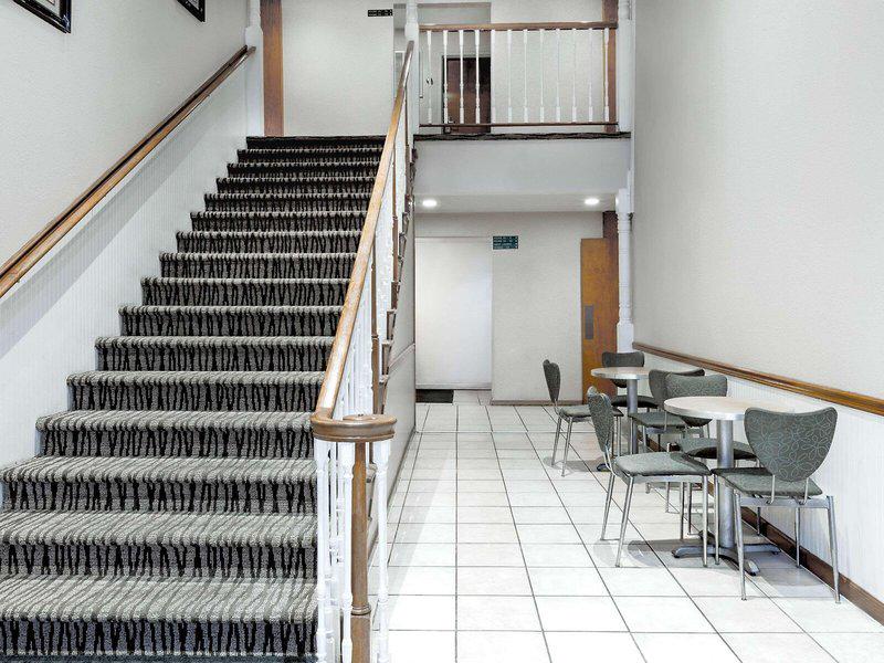 7DCF6E8BE35F42F19E8970F65B67B059