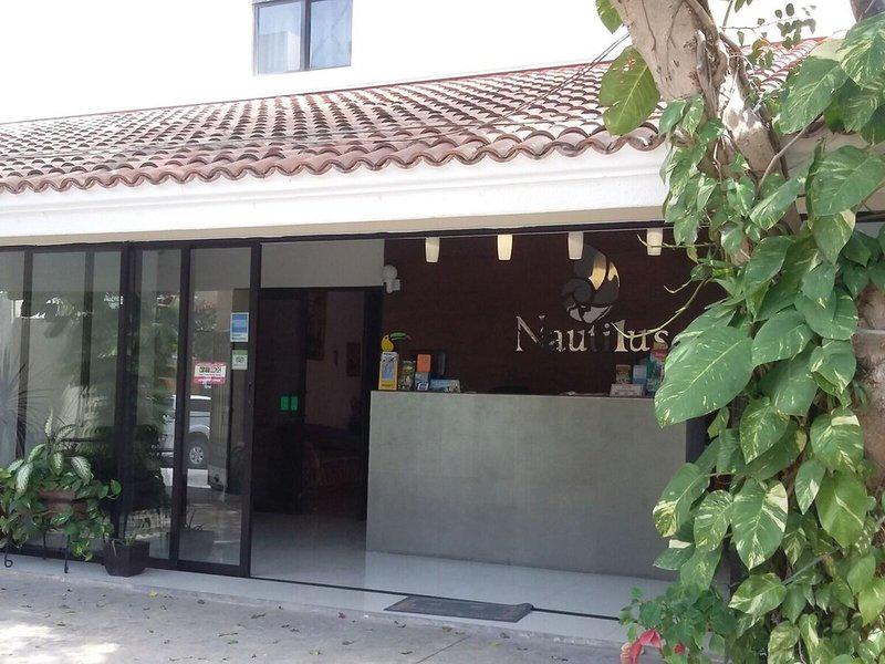 EC08642A9321341E9FC1BEF36EF6CAB8