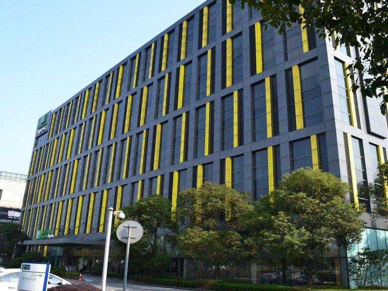 BE7CDBA0FEECEE2E5036451D9CE808EF