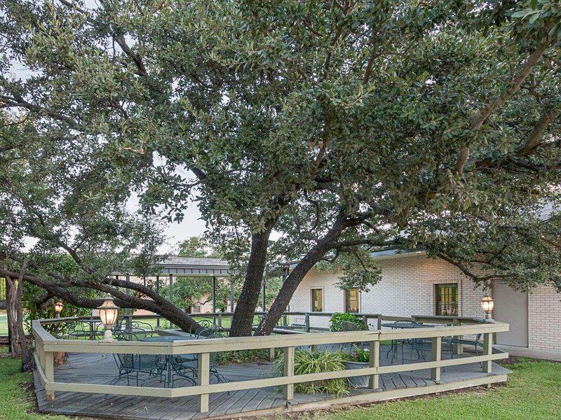 A90E8ABAE6A7A643F0E622F0E926F295