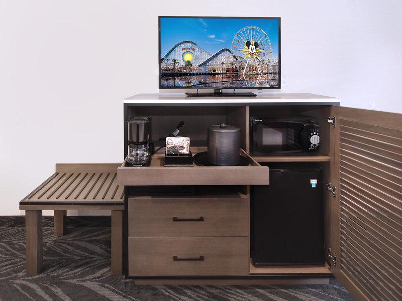 23EA12A66A32C24B2ED8320C96539050