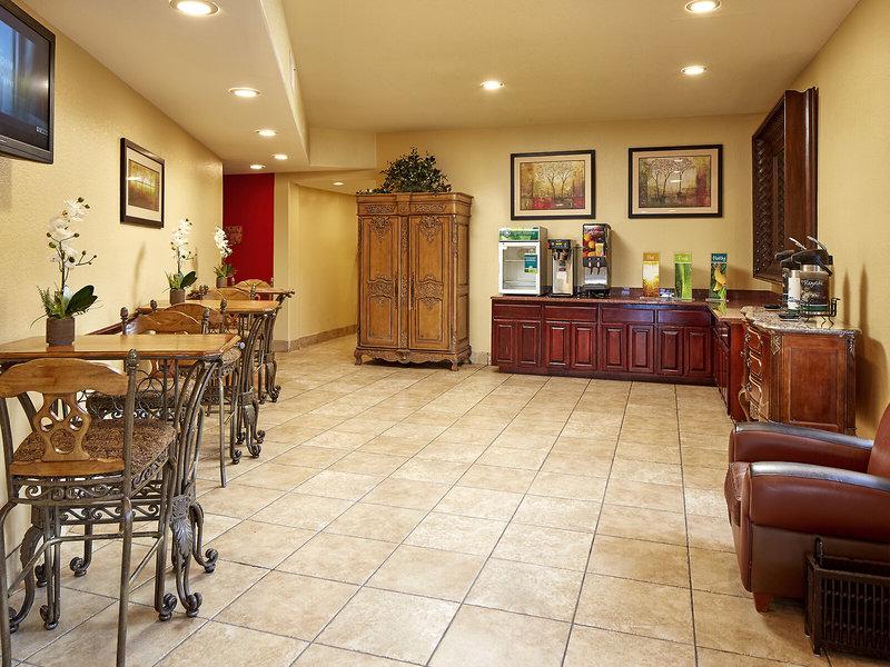 90DF0F05ED6F94003BB37F3C9F4F1249