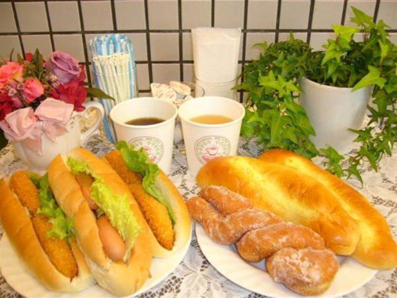 E8783726FD684FF738A84F7F1C6C1E63