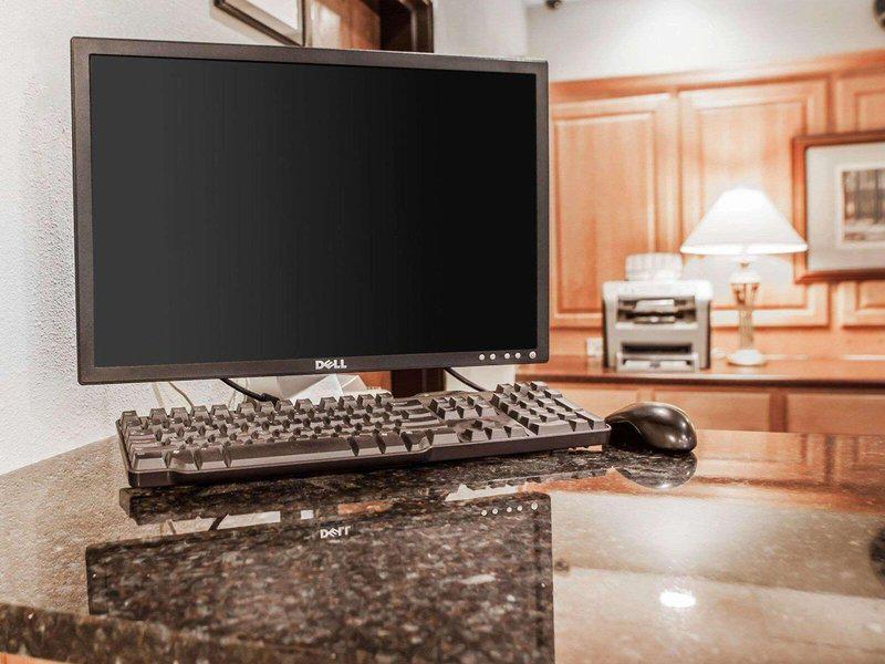 82EA101E0821774768D5589CA4AF5E89