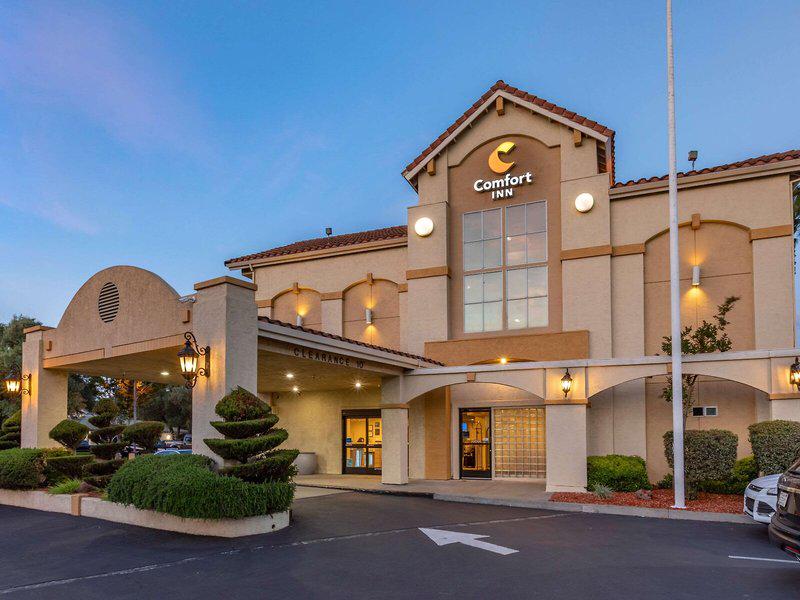 20F393605A460BED33E9E194D3388F98