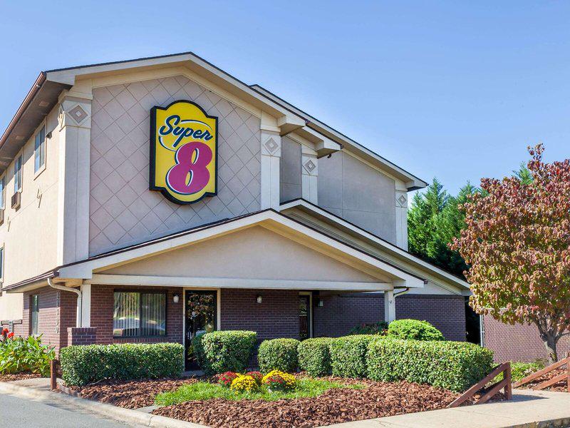 69B8E0E3919BDE08278667C939ADED9D