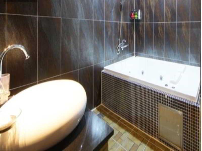 93464E4923A95D1EDDDBD776B7DDBBC2