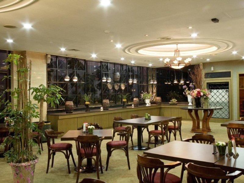 71A934DE3A854A4DF5CEE11E00DCDD36