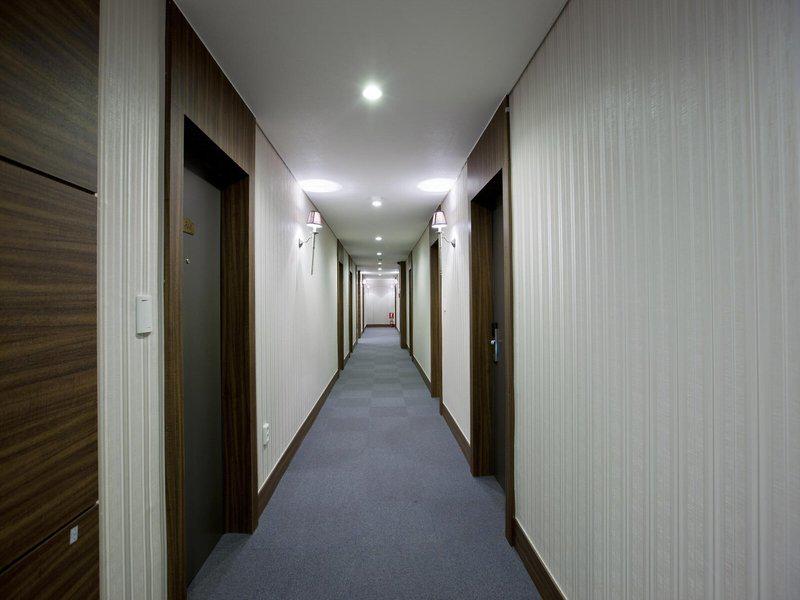 6BA40AD1EE09B4534F96A56571D46238