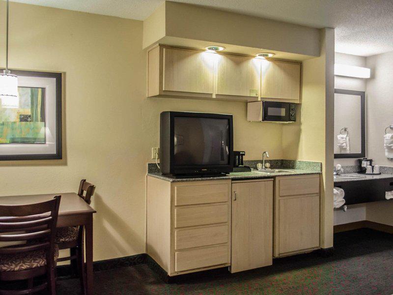 5552830B29F3772BA38637B9E6917FD8