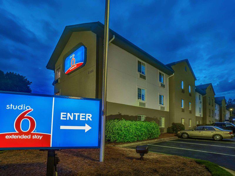 A8C4BCE48647FA6539C6149ED23CFAAB