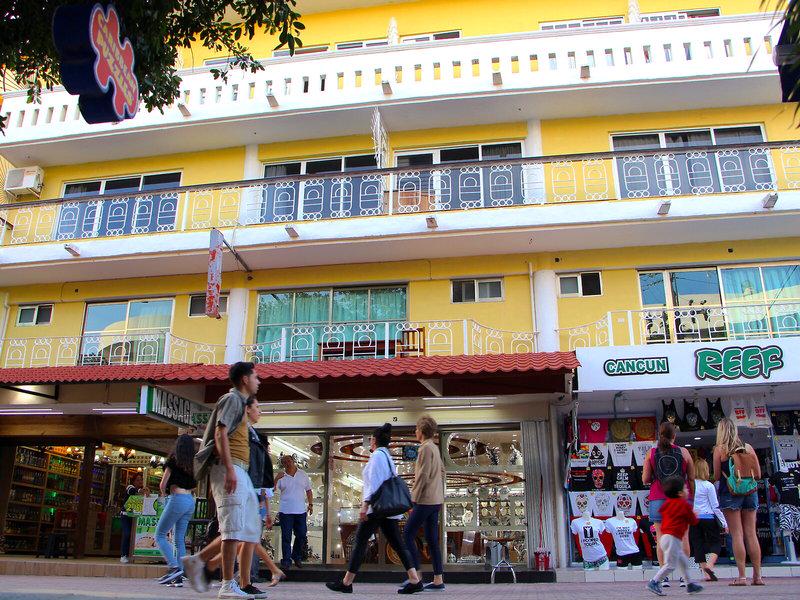 1F0161A303ADE5686CE1B2E5965102DE