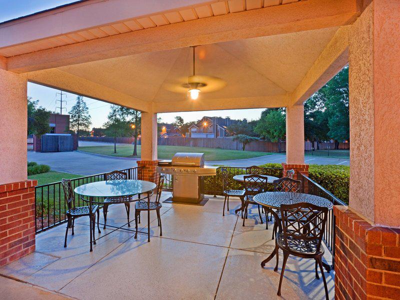 B8112117323CAF5DCA82840467723860