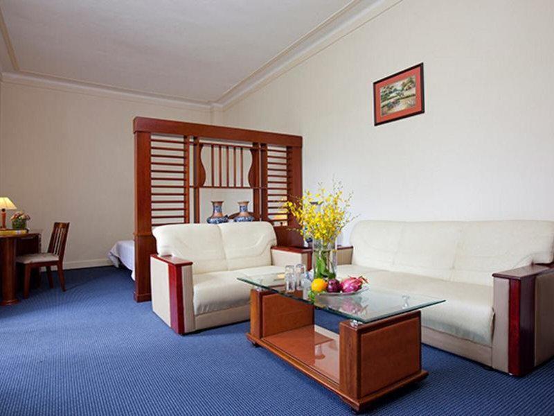 9E298B75ABE4453ADC8D34E0F4A103C5