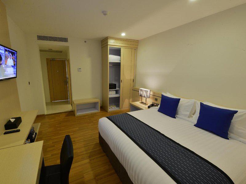 102233E2F203FB81EE6D7735A648E06B