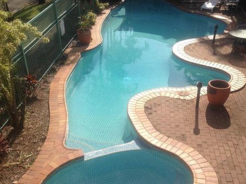 75C293E1C83E56F2A0BE3D9F213BCC67