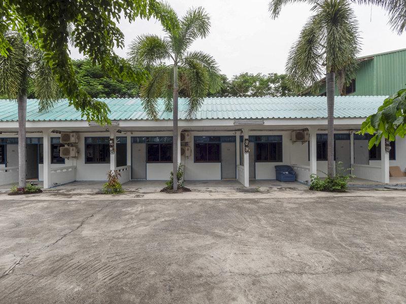 C333629D0ECF48175659C6308105A371