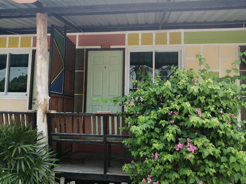 95873F975379837168CC4E359E2019D1