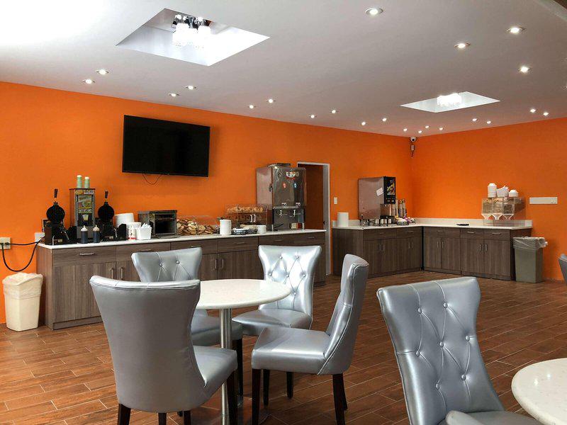 EC79759F6B499376DDB9CCAA83285048