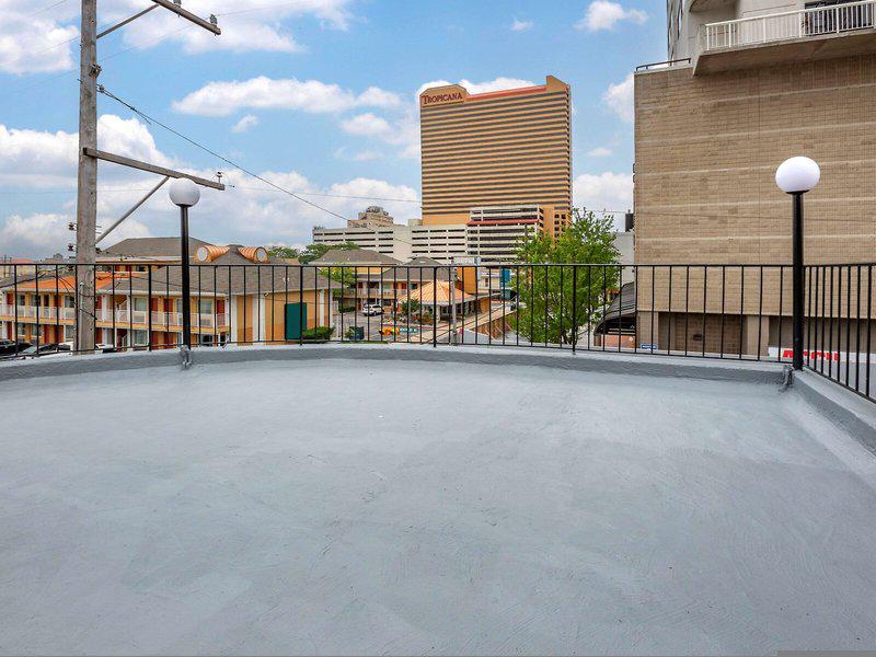 E0B135A6C3CE56BDF7409F67FB671D1E