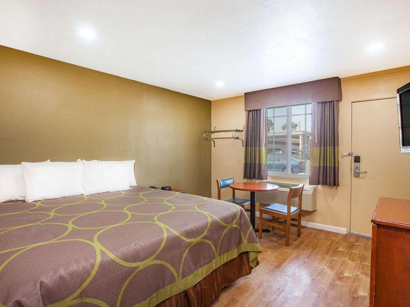 FBC7AFC9E0FD707A29CECA159A1C767D