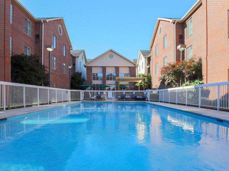 B5B7F241F2E645106A472F904784C12E