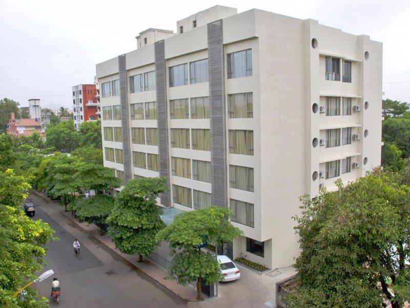 D3DE512B9F43F06BD5E5B8BB6032D5D2