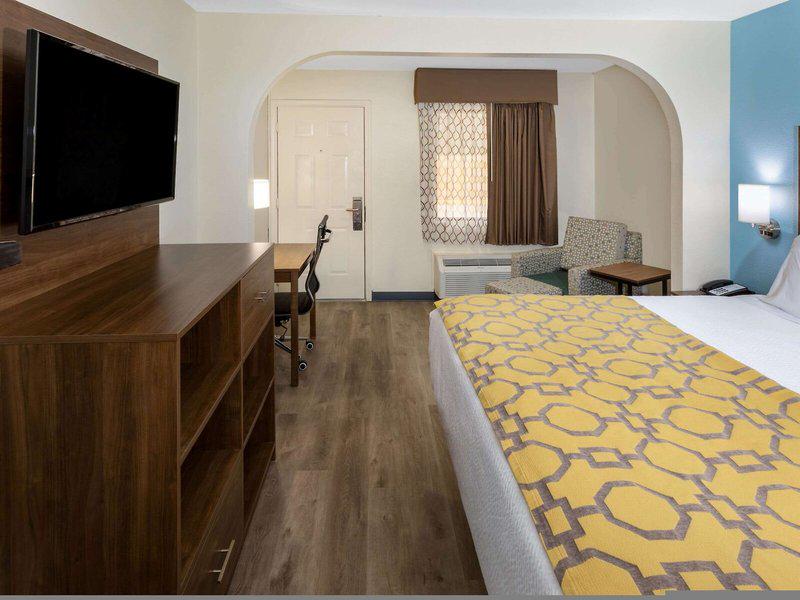 139467DC97E81B9B736F3093307428D8