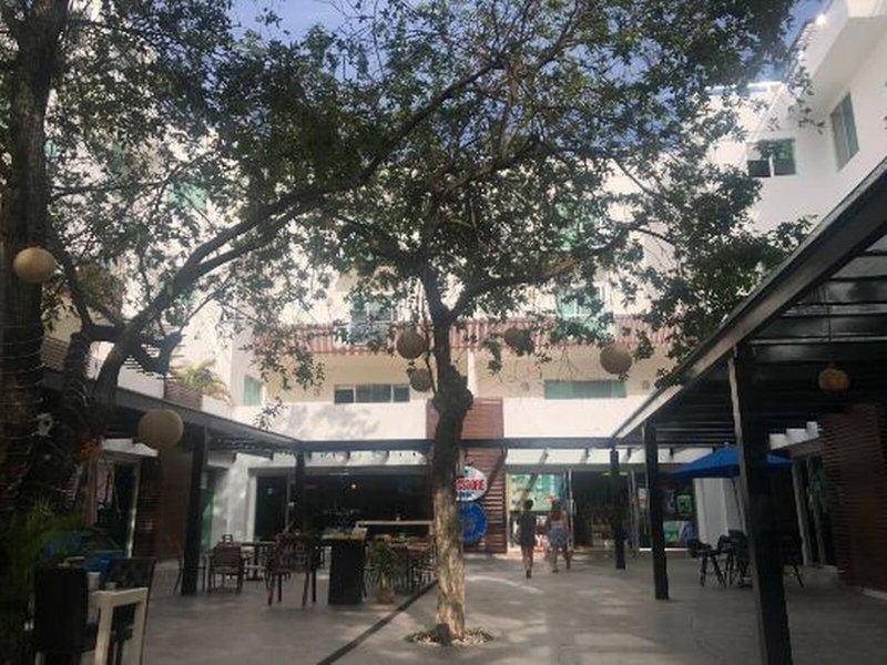 2BEEF4191779EF36351FA79565E47830