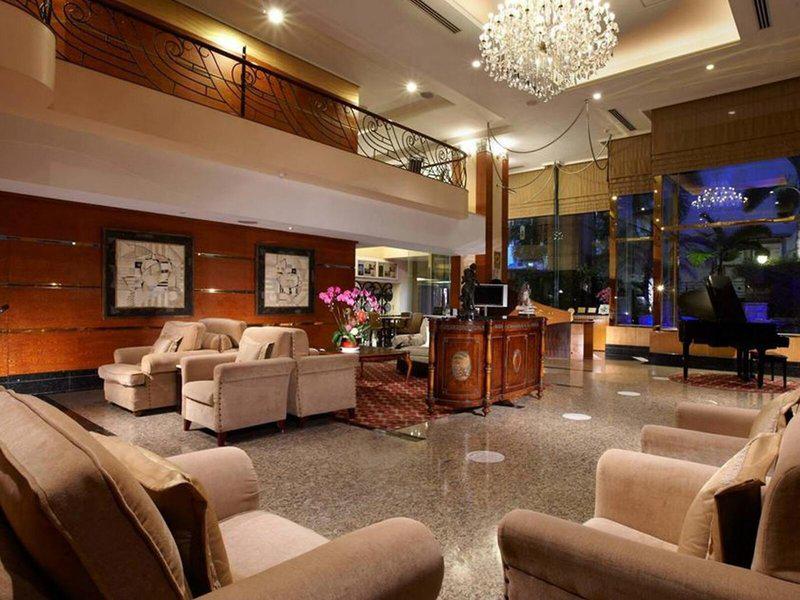 0B3DF7A11EB14EA1A3ABC0B1D7D020E5