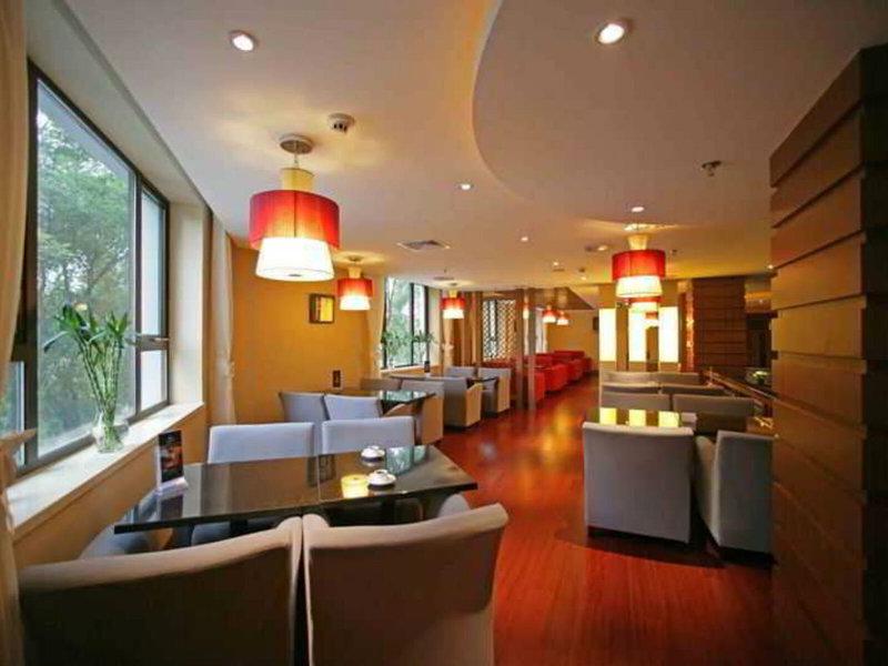 51A13CF90136706B3093F125BE416152