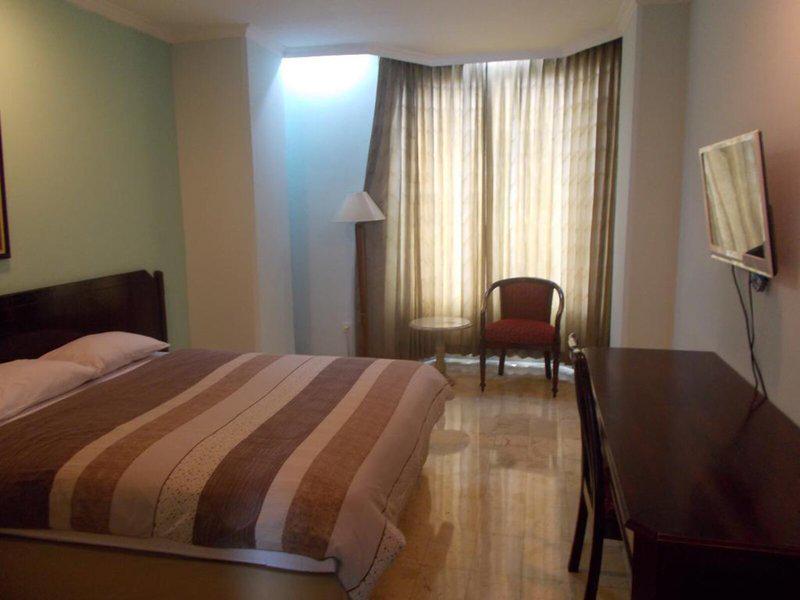 E7ED1039F0BF2FB8B9BC571DD01463B5