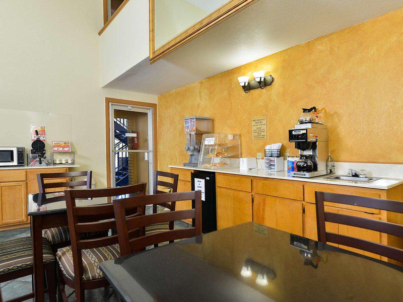 1AE319B39C341E4C84D85AD989CEBC81