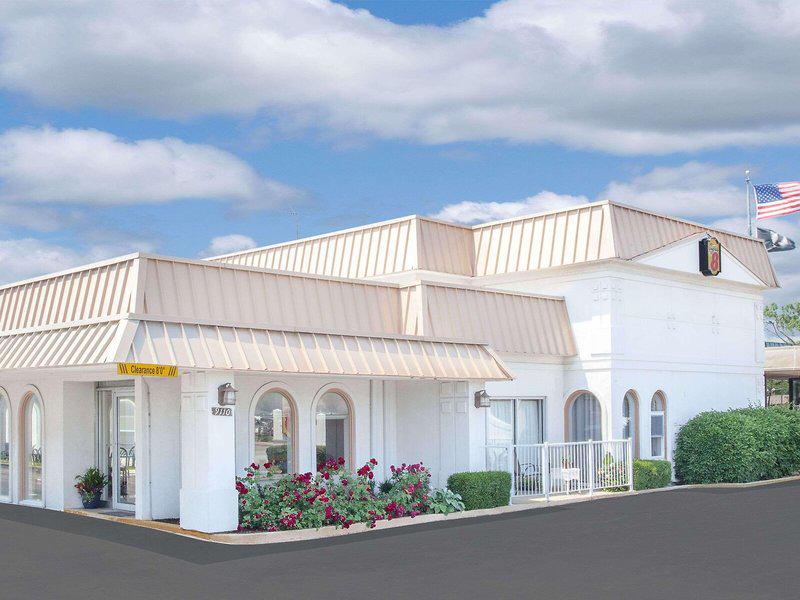 6DE845E1E172C4090CC0F314DEA88FCC