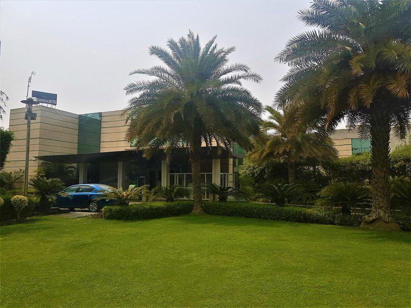 82A6337E8B6040FB7029BED44700D029