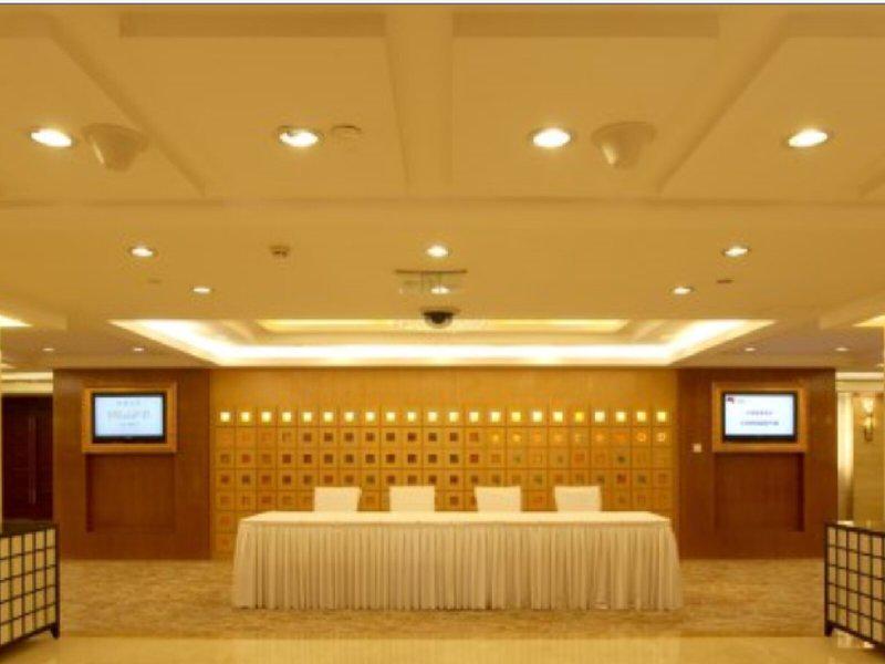 673A3239EBE5D261F1EF9321A5B69BE0