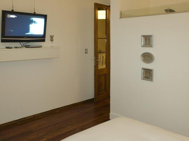 8FF60716E3CA0D4B1B25E30652AFBA47