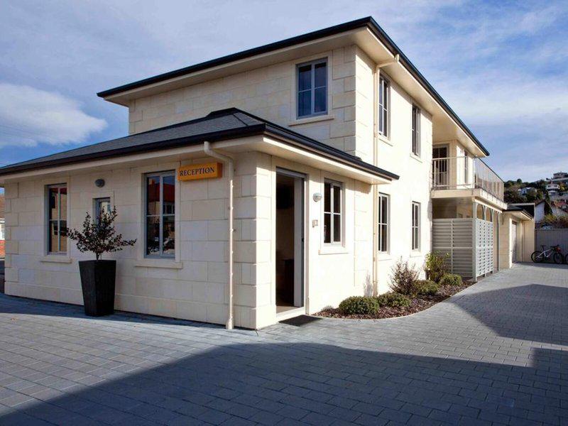 832AD264B12A0290BE9BFA0529EB0D1C