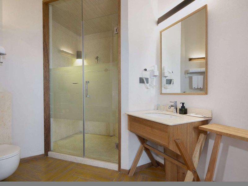 070FD452998471A05F1A9B31C09DFEB7